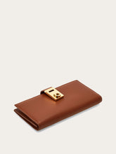 Load image into Gallery viewer, Hug Continental Wallet in Cognac
