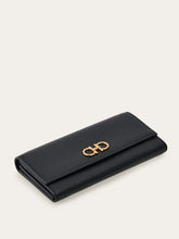 Load image into Gallery viewer, Gancini Wallet with Chain in Black
