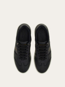 Achille in Black