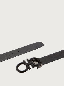 Reversible and adjustable Gancini belt
